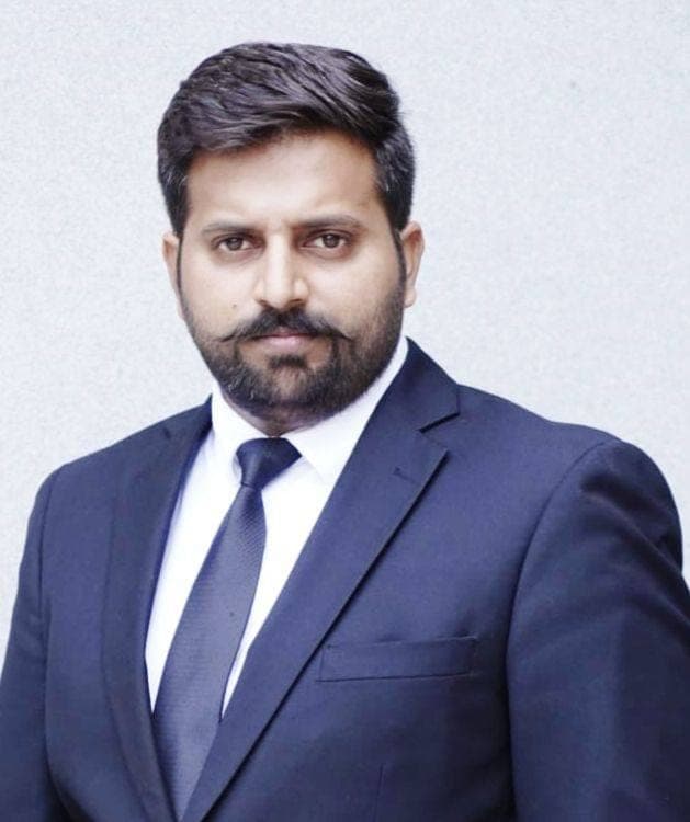 Ahmad Sher Jutt, CEO & Lead Lawyer, Wakeel Online